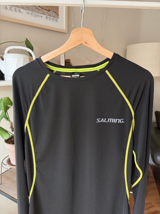 Salming Other - Salming Vented Running Performance Top with Neon Accents